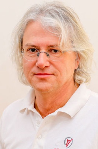 Portrait Dipl. med. Wilm Hecker